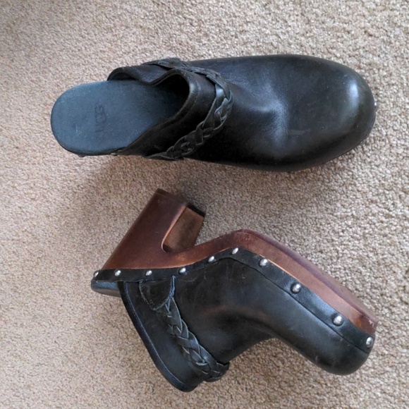 UGG booties/clogs - Picture 2 of 5